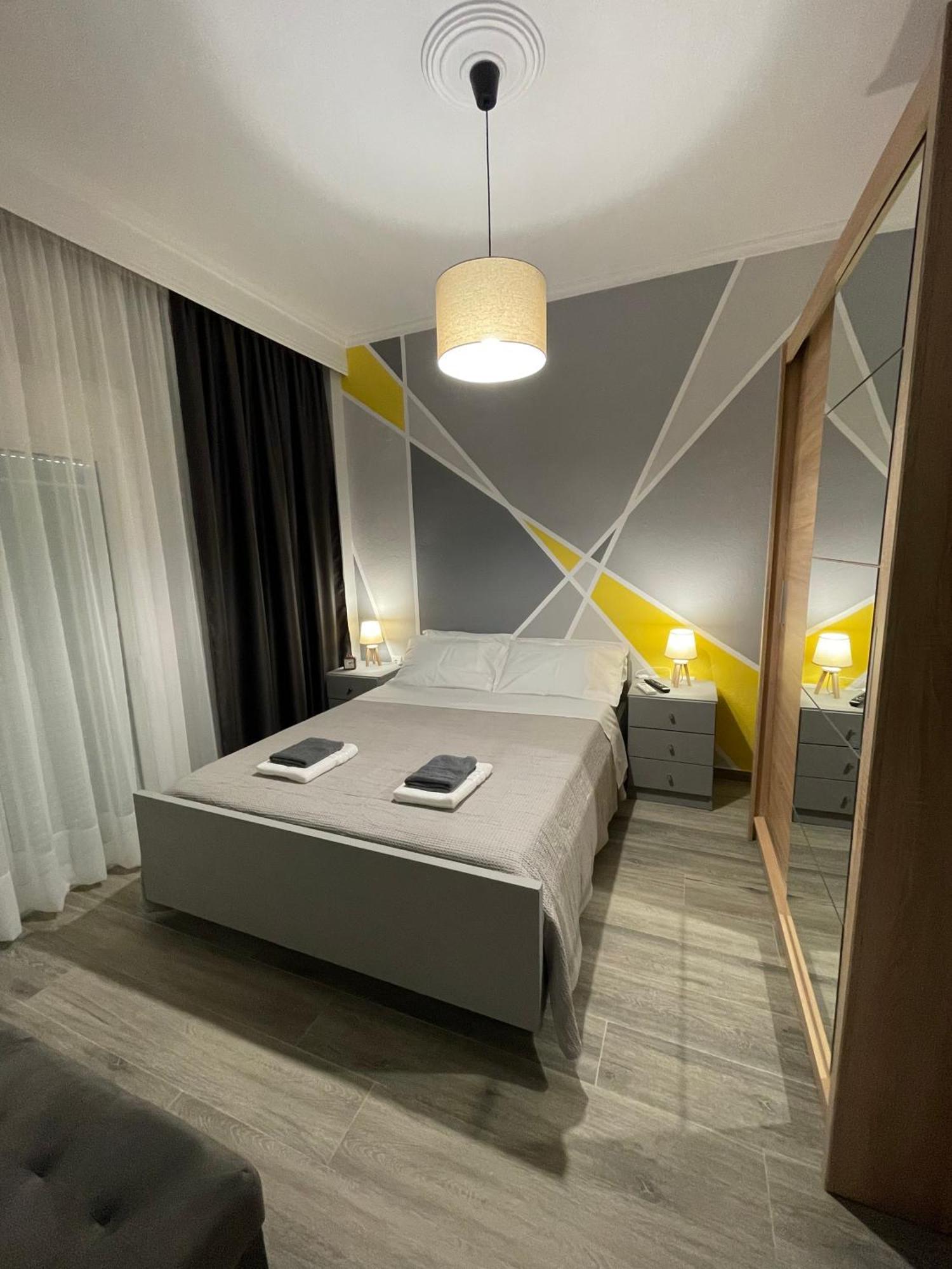 Dt Luxury Apartment Néa Péramos Dış mekan fotoğraf